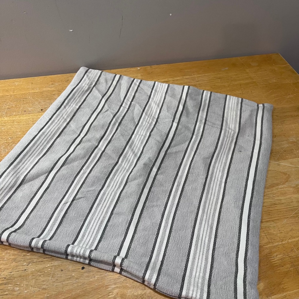 Lauren Ralph Lauren Grey White Striped Cotton Pillow Sham 20x20 Coastal Farm